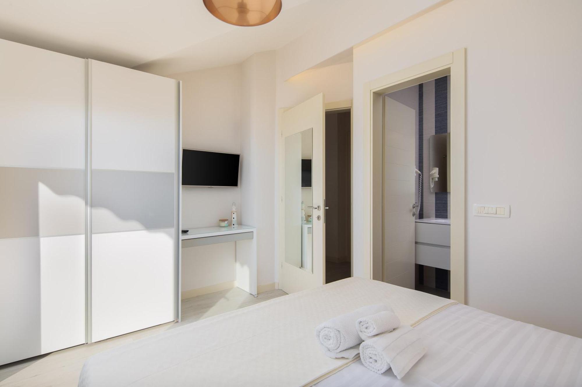 Potter - Penthouse With Sea View & 2 Parking Places Promajna Exterior photo